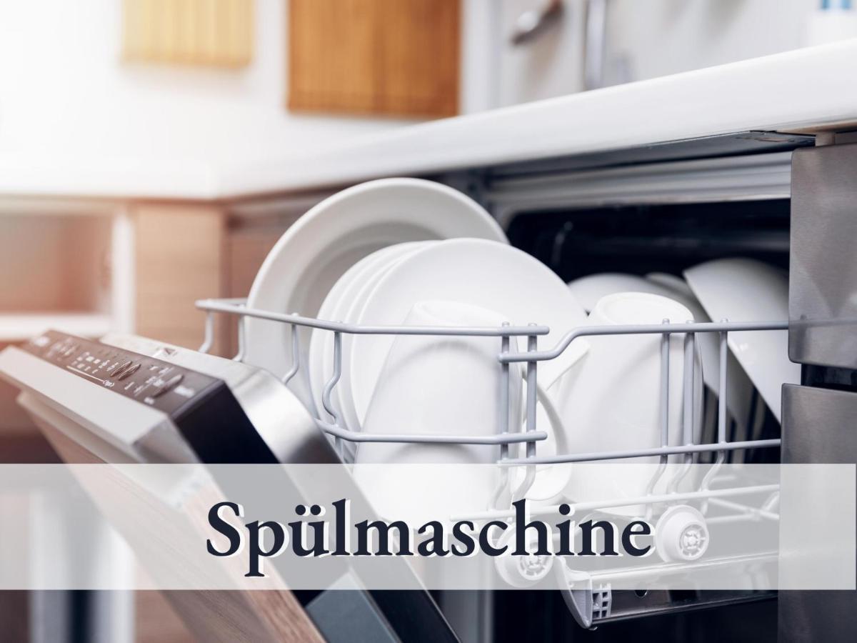 Grosse Moderne Ferienwohnung In Bester Bodenseelage L 1 Minute Zum Bodensee L 3 Zimmer L Vollausgestattete Kueche L Sonnenbalkon L Wlan L Willkommen Im Apartment Mettnau Радолфцел ам Бодензее Екстериор снимка